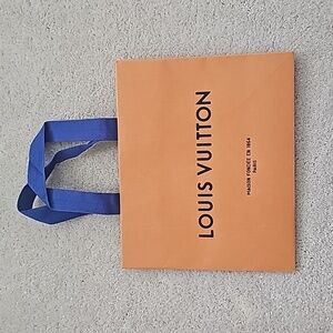 Louis Vuitton small paper shopping bag